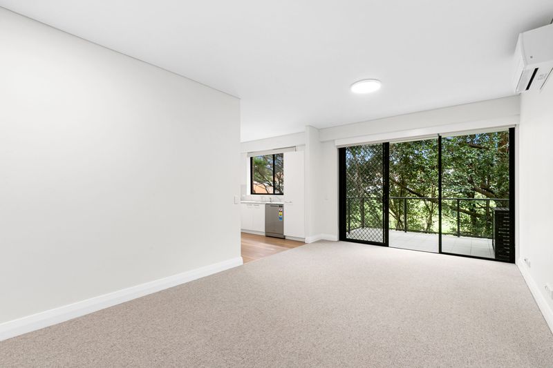 Open plan living, before styling
